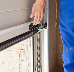 Exclusive Garage Door Repair Service McCordsville, IN 317-663-0341 - springs-side